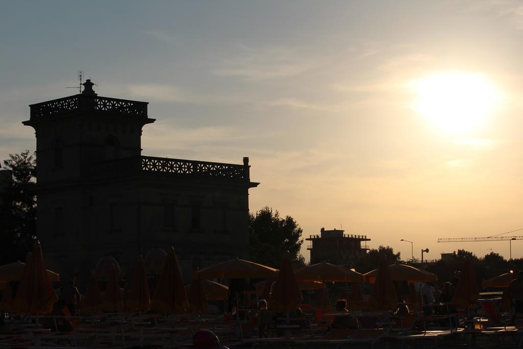 Hotel Brenta Viserbella di Rimini Exterior photo