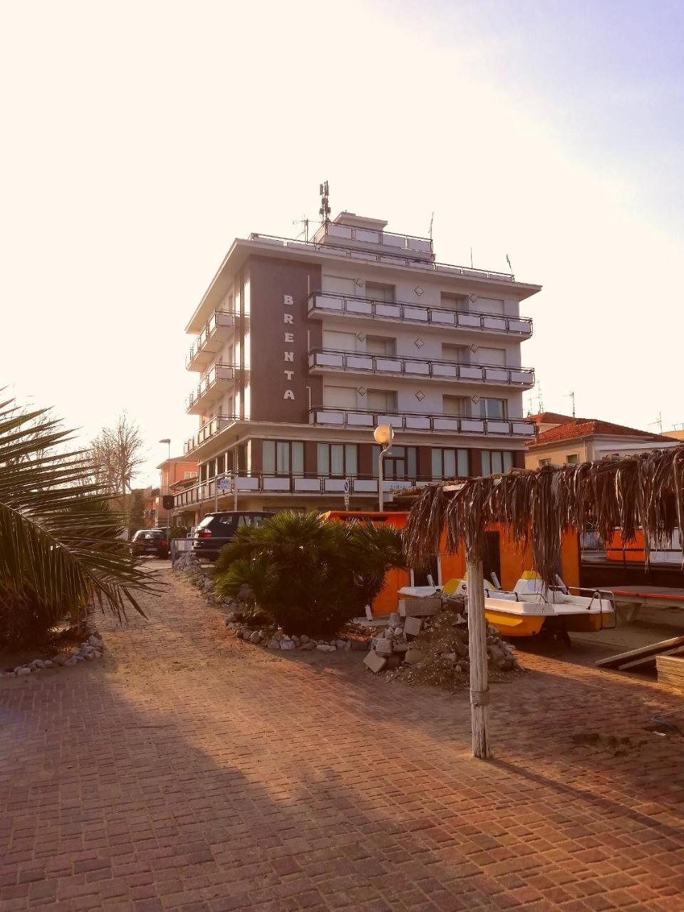 Hotel Brenta Viserbella di Rimini Exterior photo